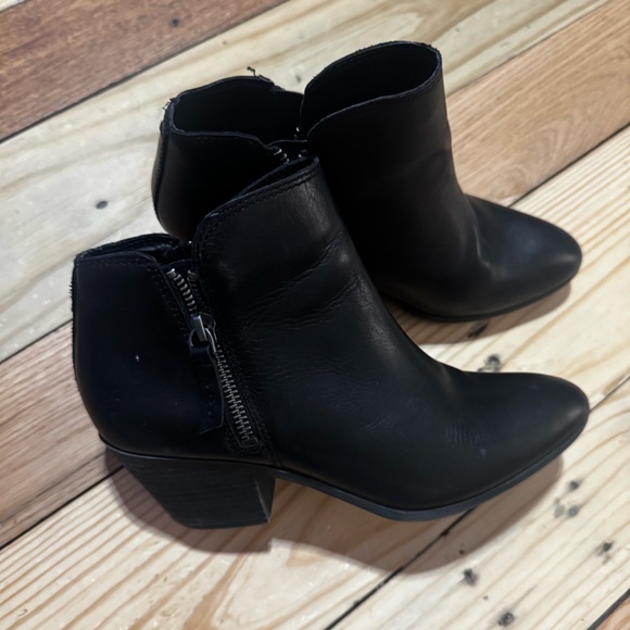 Frye Black Leather Ankle Booties - Picture 1 of 3